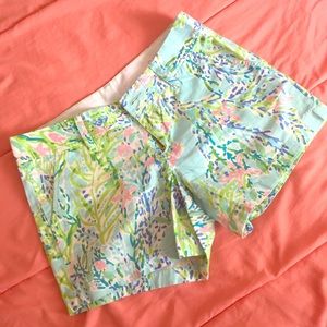 Lilly Pulitzer Callahan shorts.